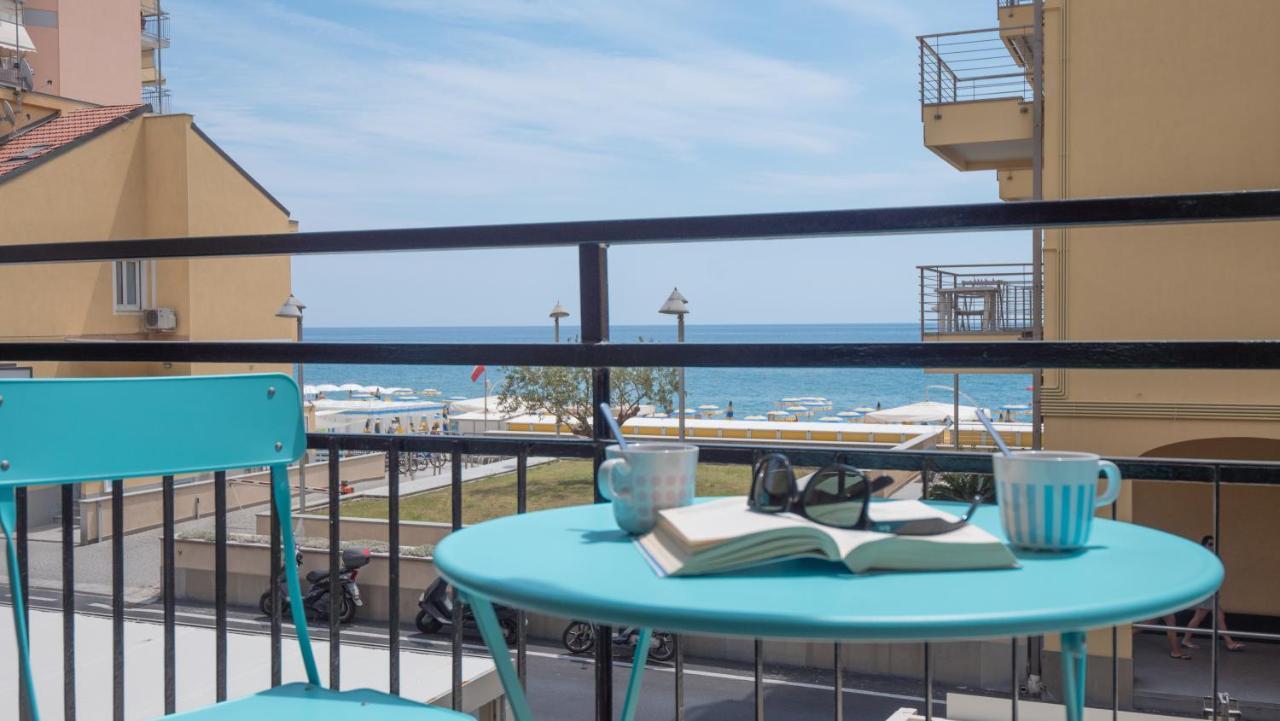 Babyaccommodation Family Experience III Pietra Ligure Exteriör bild
